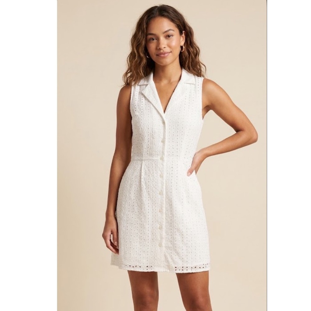 Black Poppy | White Eyelet Lace Sleeveless‎ Button Front Mini Dress, Size M